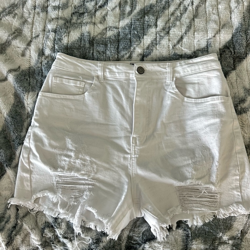 White Birch white denim shorts. Distressed and so much stretch! Size medium.